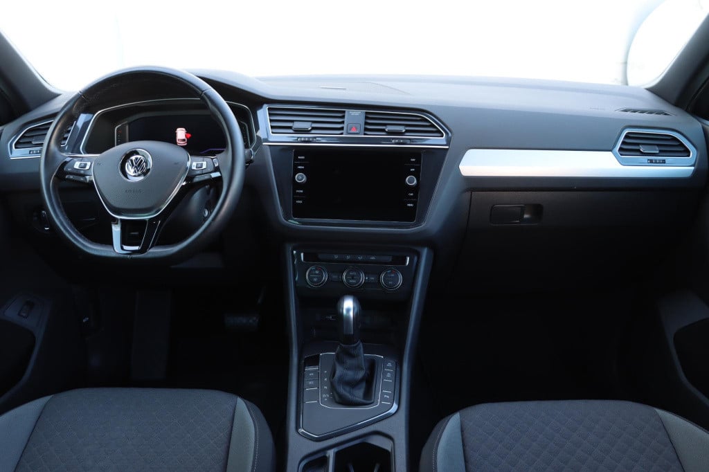 Volkswagen Tiguan 1.5 tsi comfortline business r-line 150pk dsg7