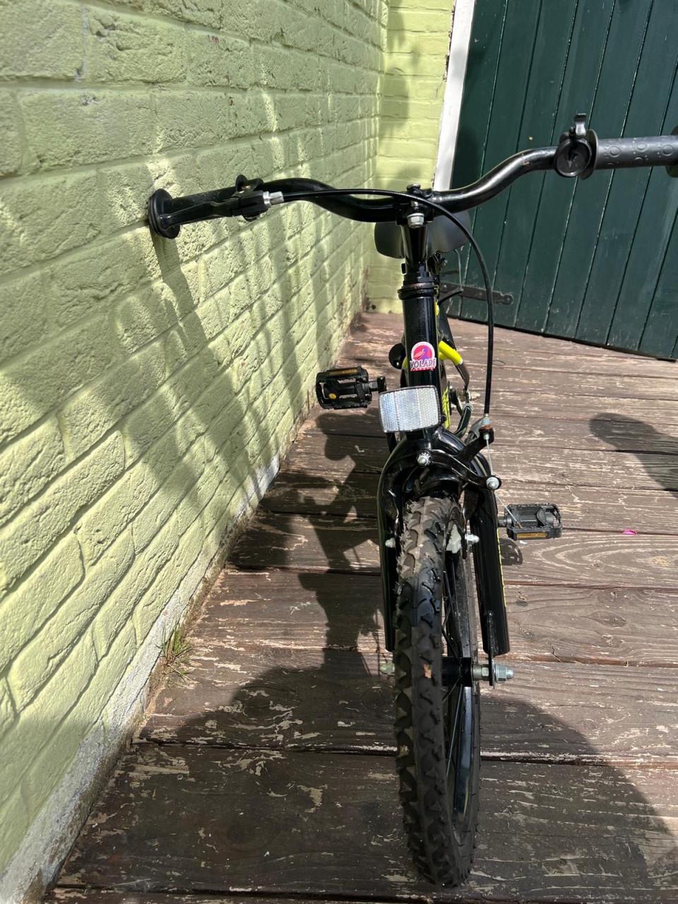 Volare Sportivo 16 inch jongensfiets — neon geel/zwart — amper gebruikt
