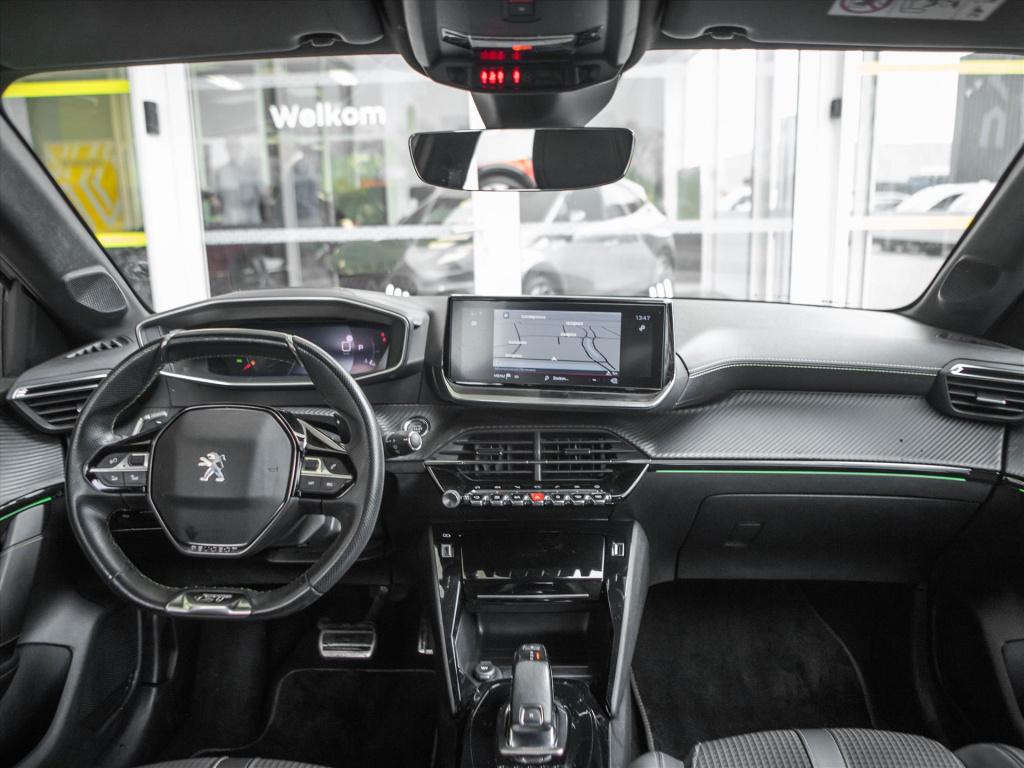 Peugeot 208 1.2 puretech 130pk gt automaat