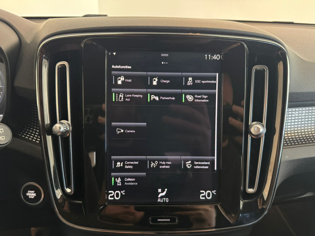 Volvo XC40 1.5 t4 recharge r-design