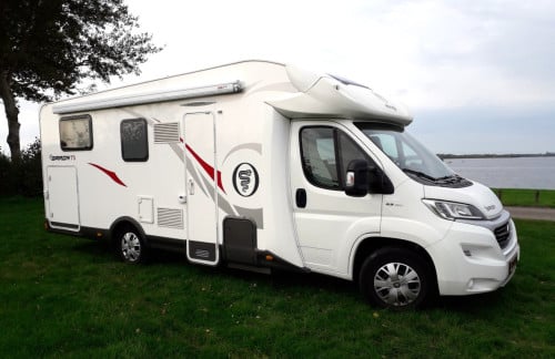 Elnagh Baron 73 uit 2018 met 56.000km in prima staat!