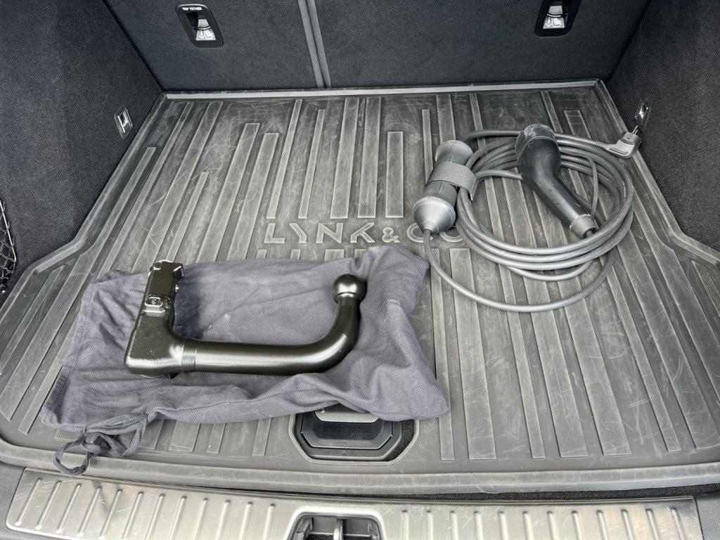 Lynk & Co 01 1.5 261pk phev plug in hybrid ,trekhaak , pano dak,car play