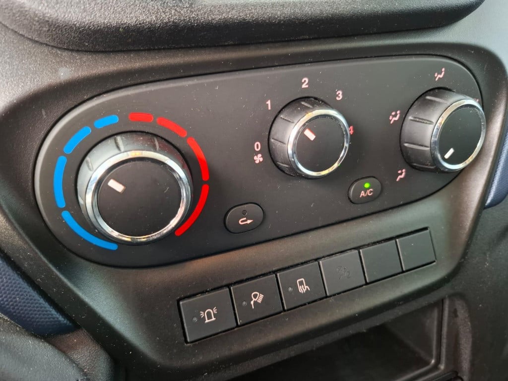 Iveco Daily 35s14nv 2.3 410l h3 pick-up / laadklep / aardgas / airco / crui