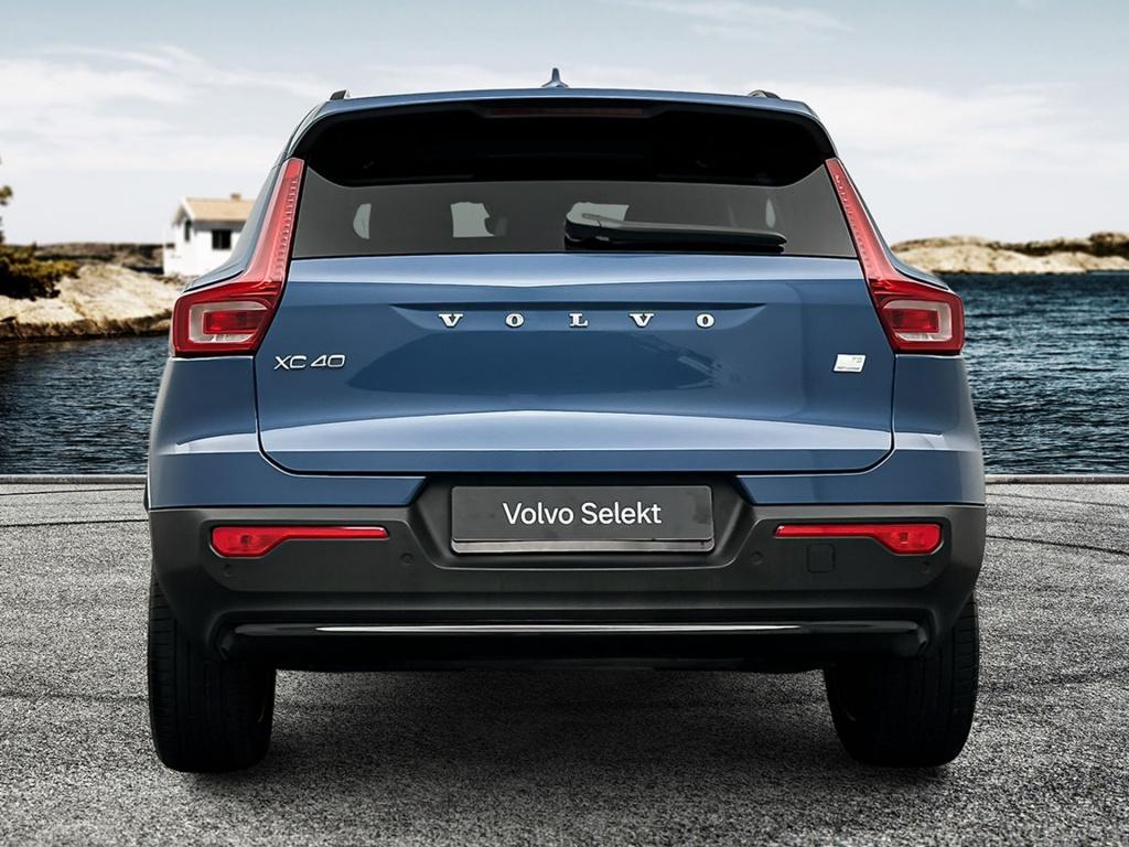 Volvo XC40 t5 262pk recharge ultimate dark | adap.cruise| pano| trekhaak| c