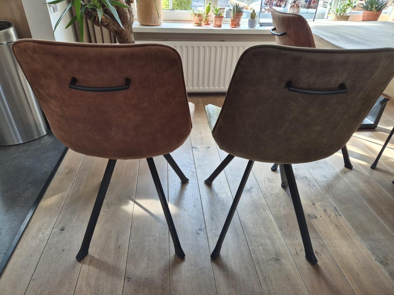 6 eetkamer stoelen van microvezel
