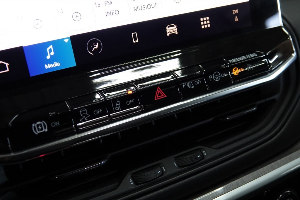 Jeep Compass 4xe 240 | pano | acc | led | 360' camera |