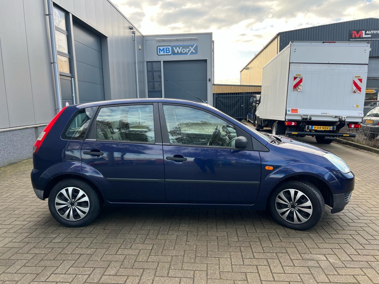 Ford Fiesta 1.3 Core 143.186KM Jaar Apk