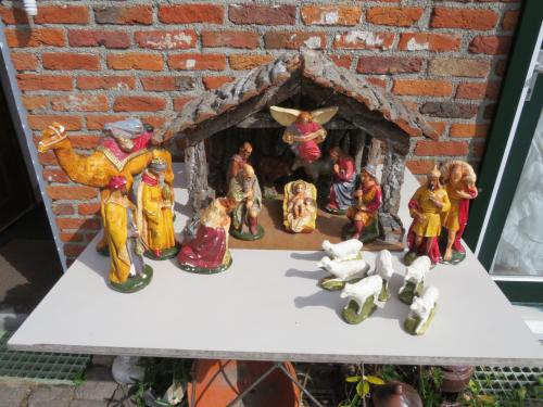 Antieke grote kerststal