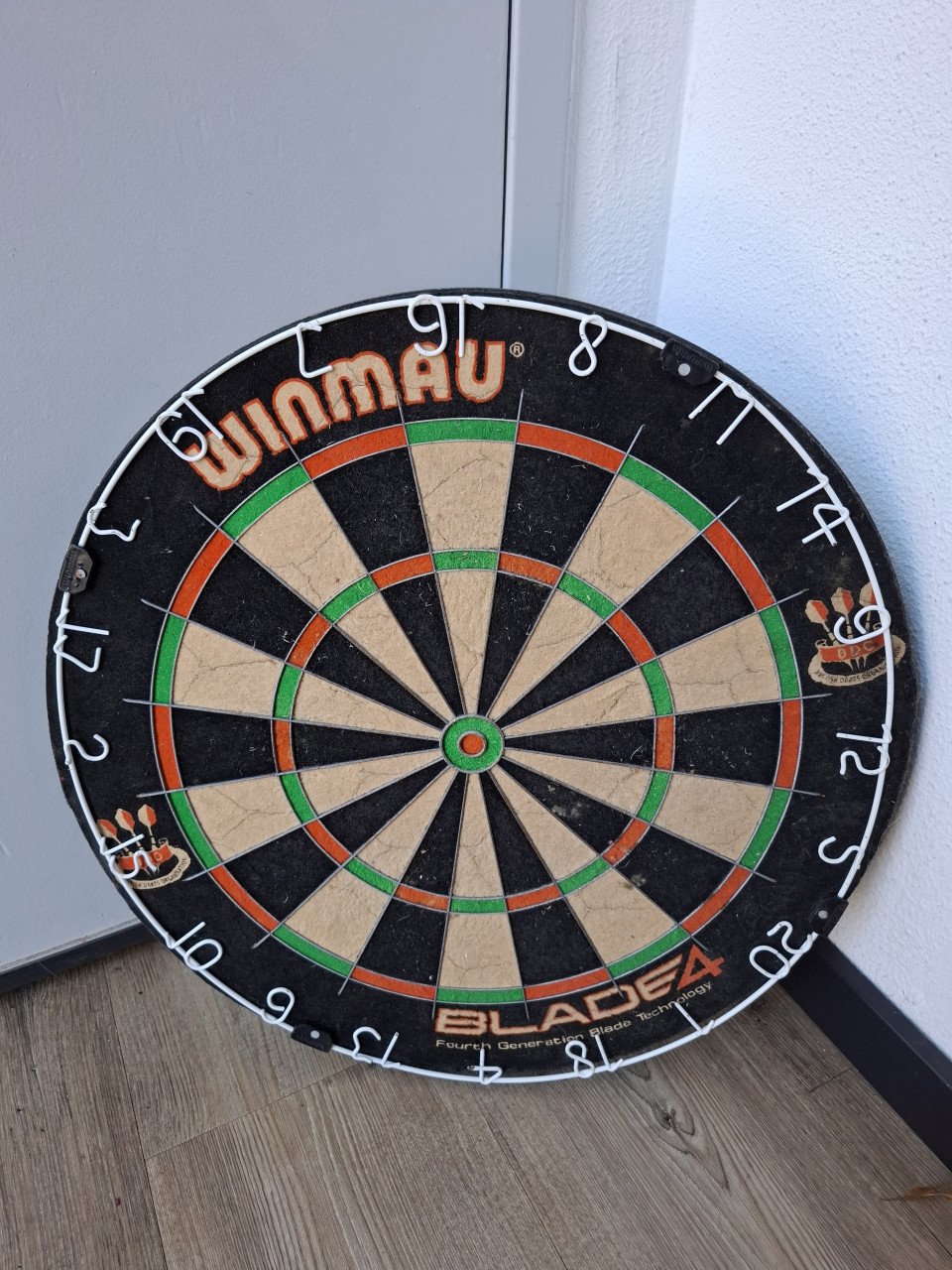 Winmau Blade 4