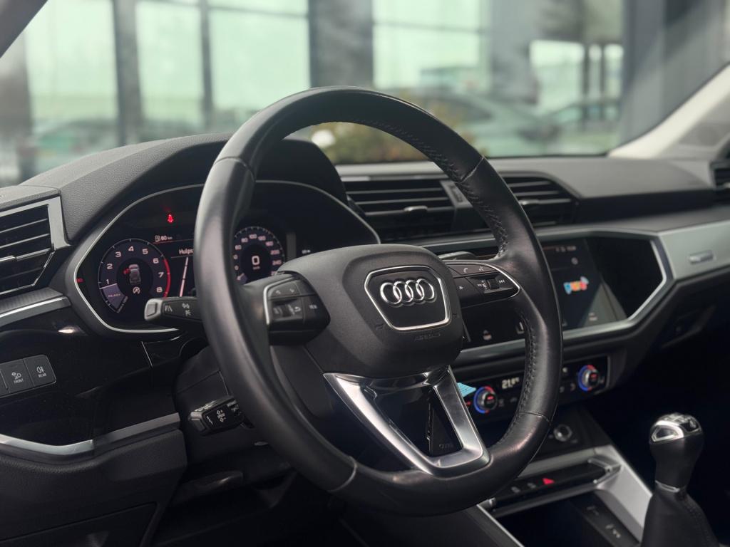 Audi Q3 35 tfsi * matrix led * stoelverwarming * adaptive cruise control