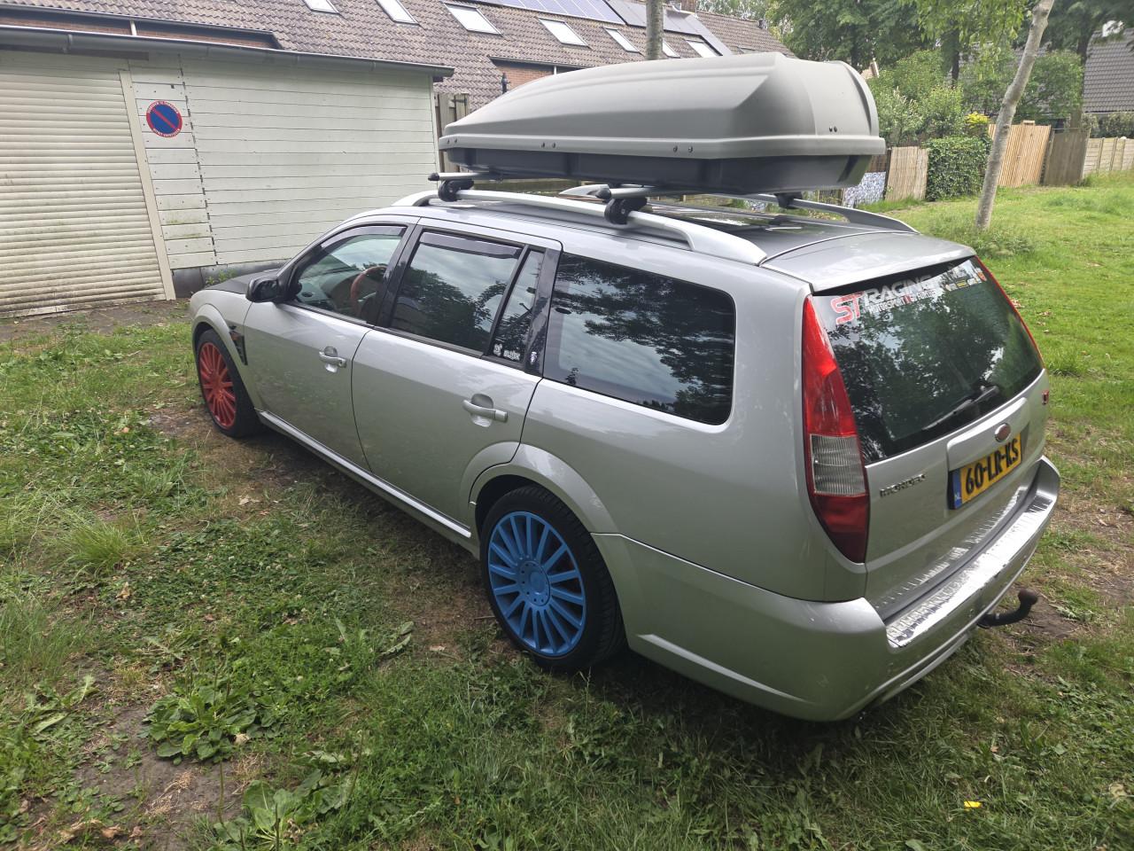 Ford mondeo 3.0 v6 st220