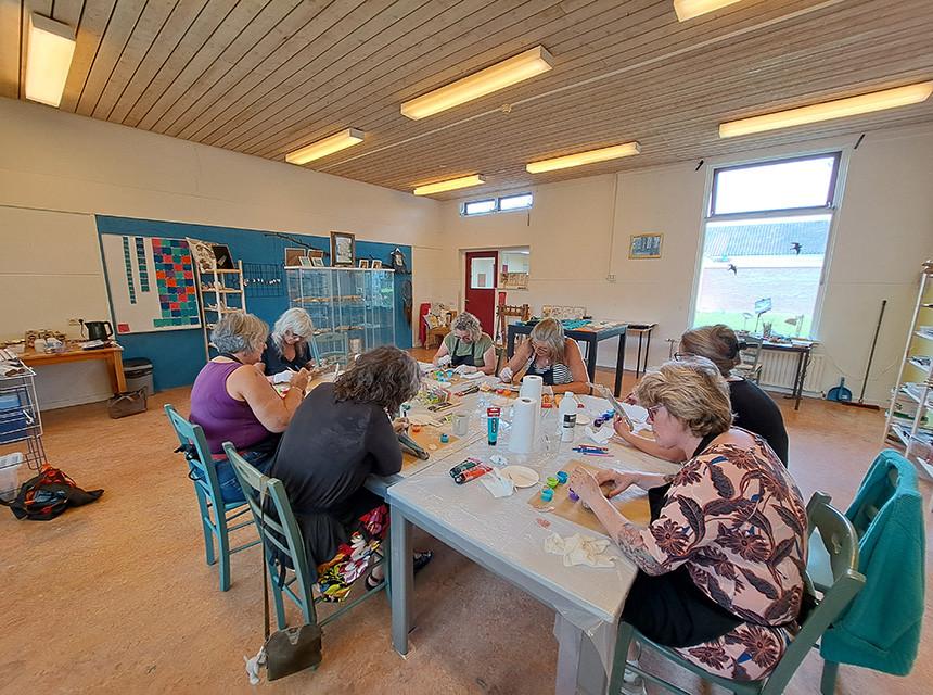 Workshop Stippen op Sint-Jacobsschelpen