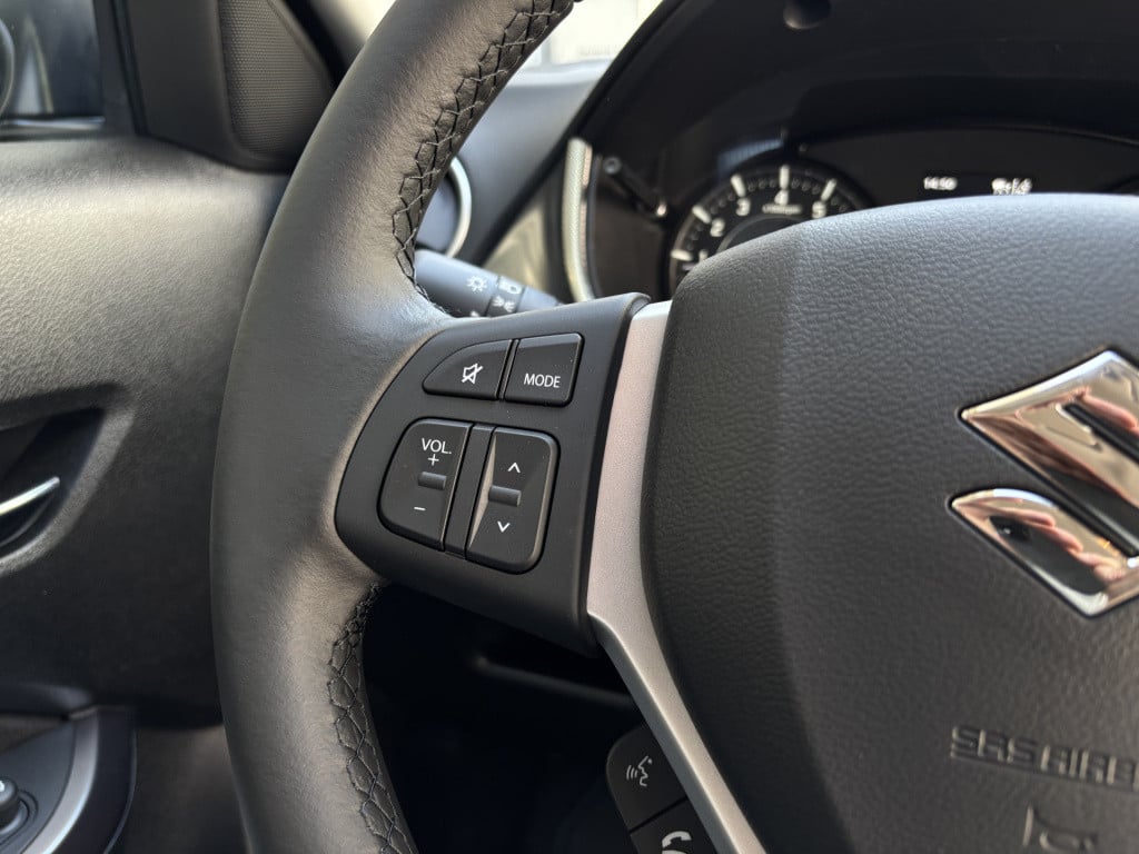 Suzuki Vitara style 1.4 boosterjet smart hybrid