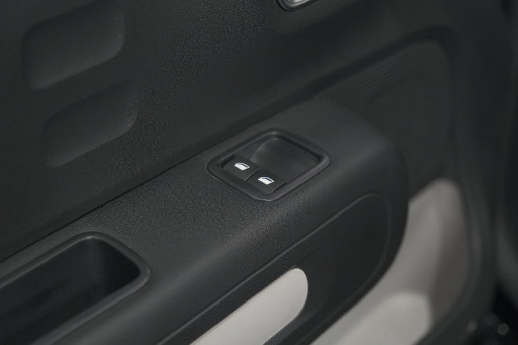 Citroen C3 puretech 82 plus | parkeersensoren | navigatie | apple carplay