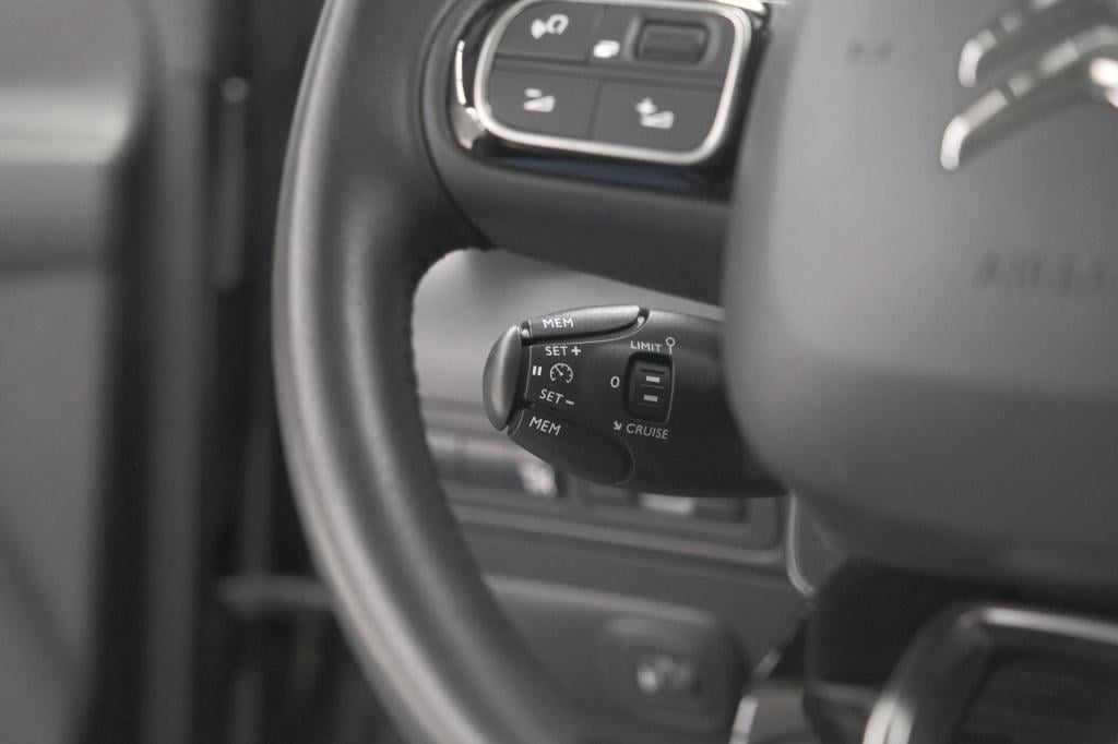 Citroen C3 Aircross puretech 130 eat6 shine pack | camera | apple carplay |