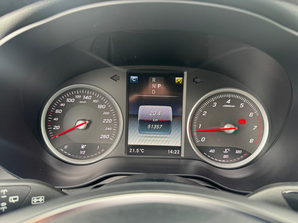 Mercedes-Benz Glc 250 4matic automaat , panorama dak , 51351 km
