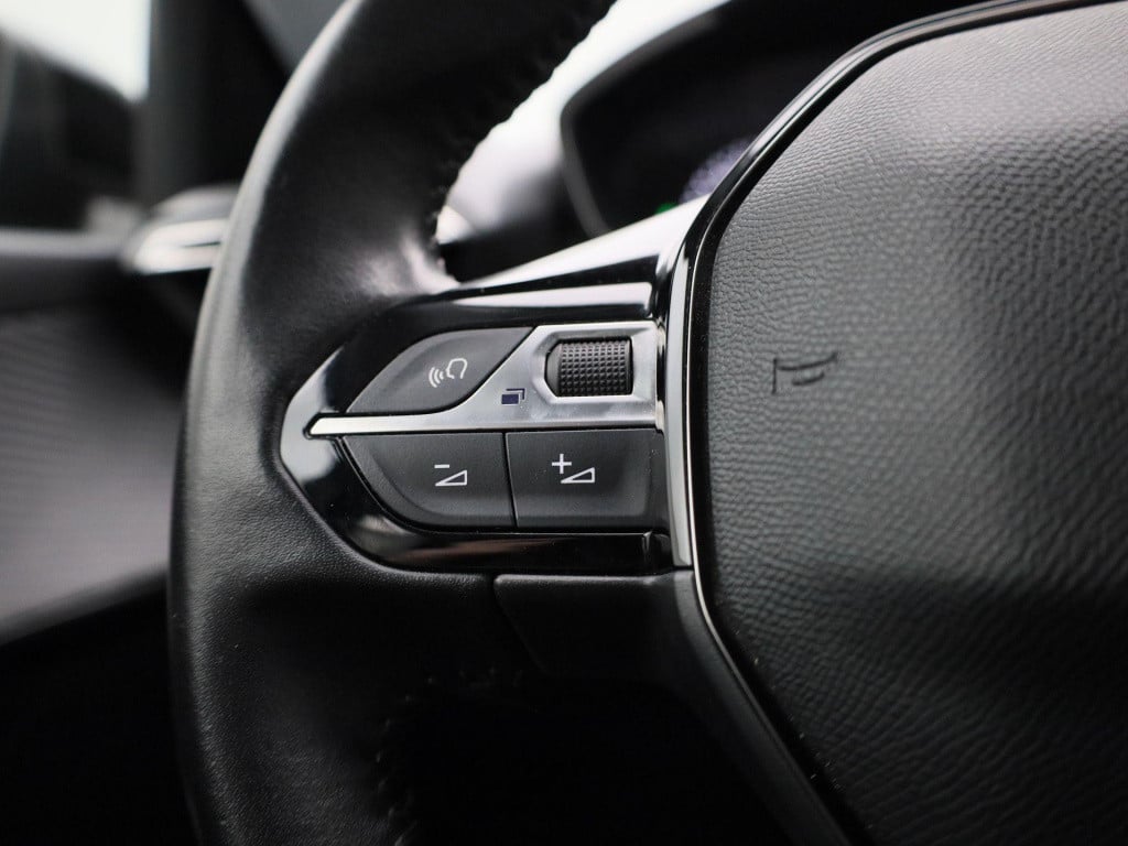 Peugeot 208 1.2 puretech active | apple carplay/android auto | airco | navi