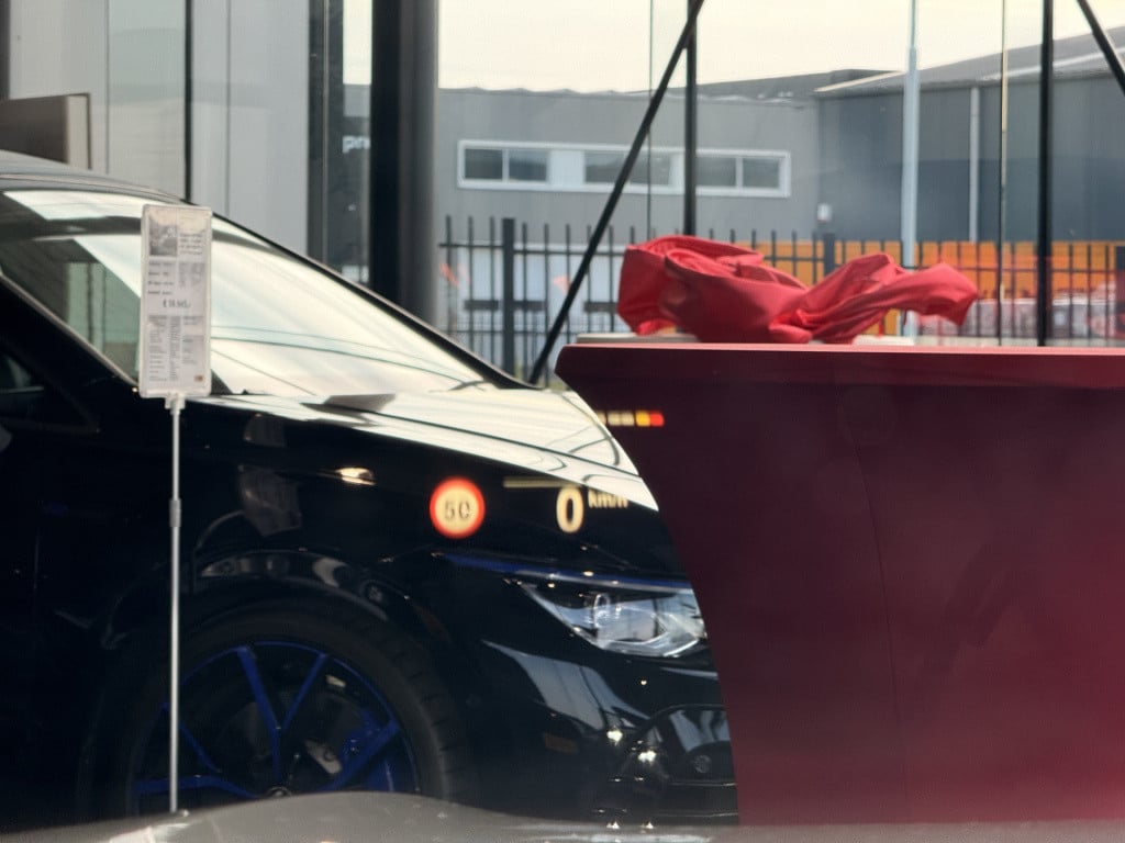 BMW 8-serie gran coupé m850i xdrive high executive | panoramadak | carbon c
