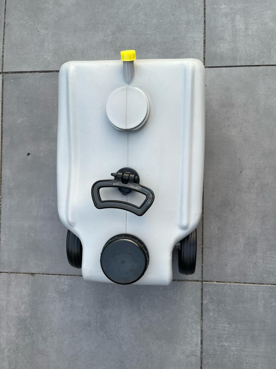 Vuilwatertank voor onder een caravan of camper