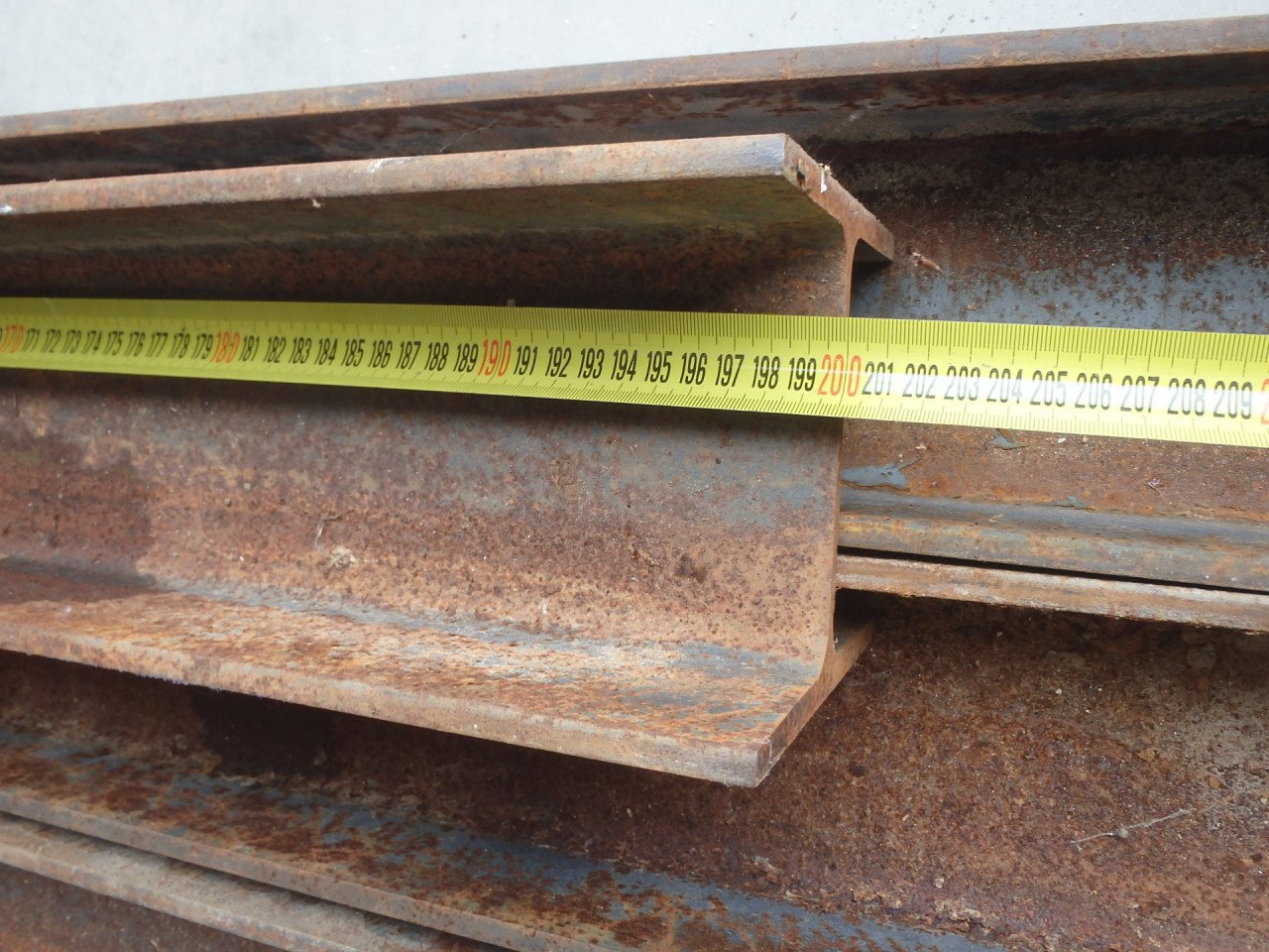 4x HE-A BALK 2000 mm lang.