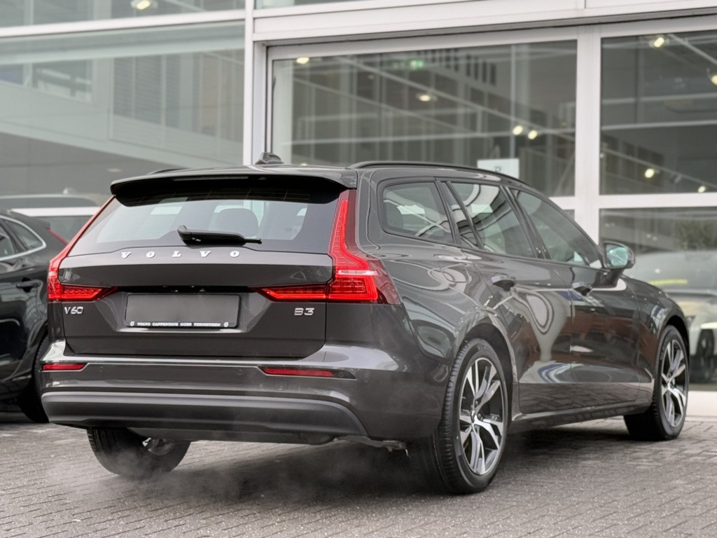 Volvo V60 b3 essential edition