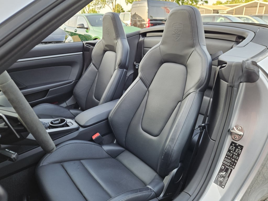 Porsche 911 cabrio 3.0 carrera s | porsche approved 24mnd | sport design |