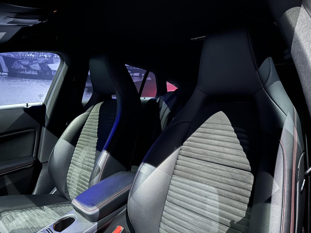 Mercedes-Benz Cla shooting brake 180 ambition *amg-line*led*