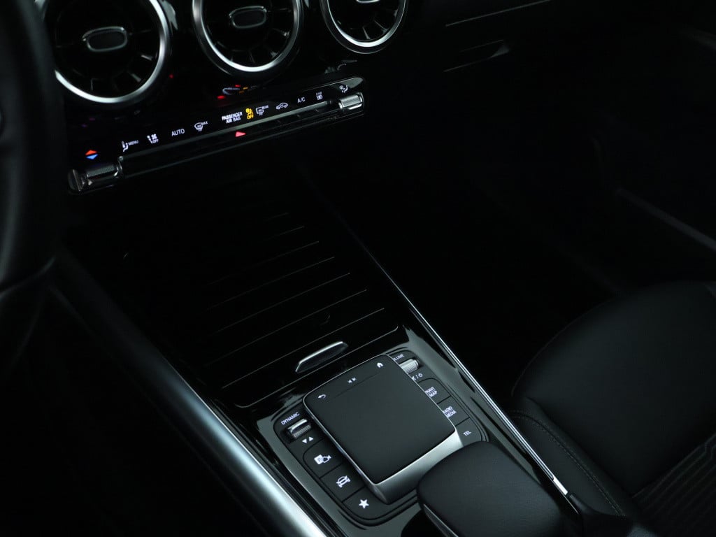 Mercedes-Benz Gla-klasse 250 e plug-in hybride | trekhaak | apple carplay/a