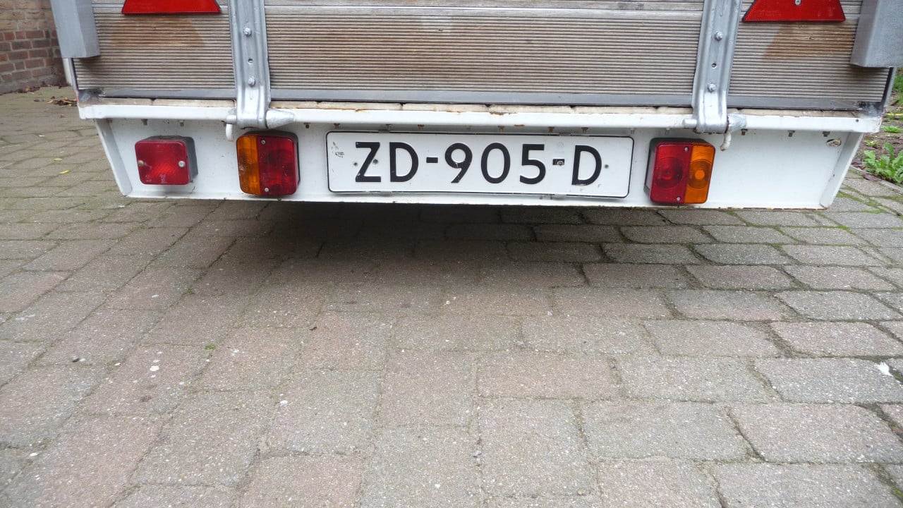 TE KOOP ONGEREMDE ENKELASSER