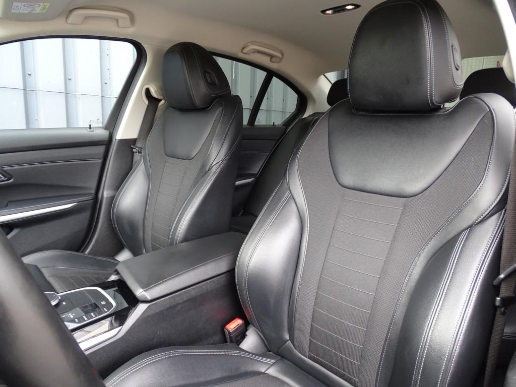 BMW 3-serie 320i high executive sportline | full led
