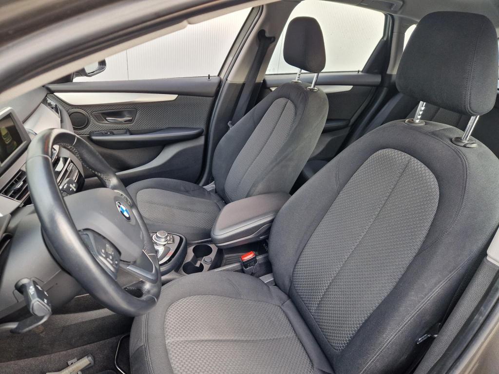 BMW 2-serie active tourer 218i essential