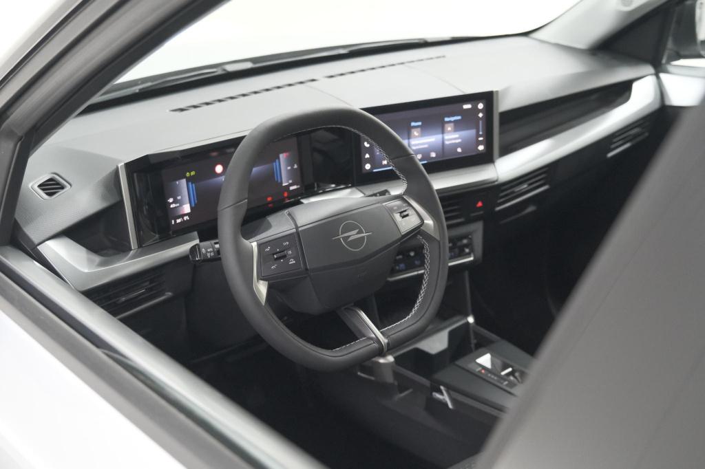 Opel Frontera 1.2 turbo hybrid 145 gs | 7 zitplaatsen | camera | dodehoekde
