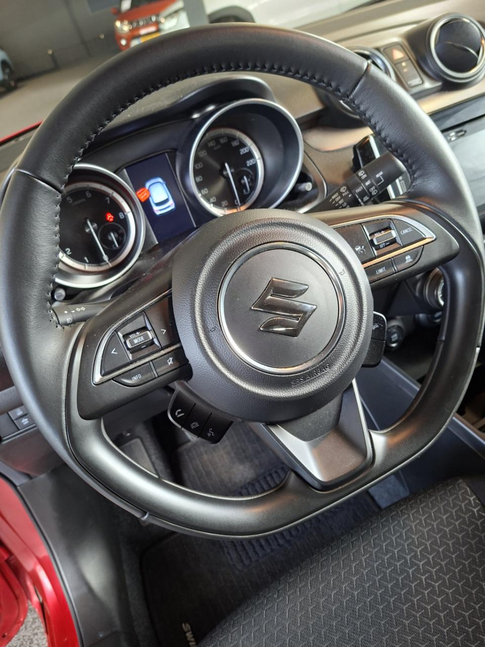 Suzuki Swift 1.2 style smart hybrid