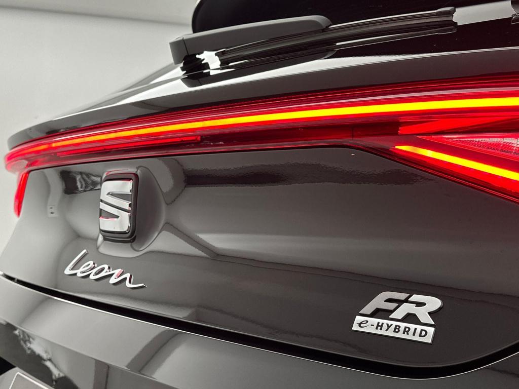 Seat Leon fr business 1.5 tsi ehybrid 204pk dsg