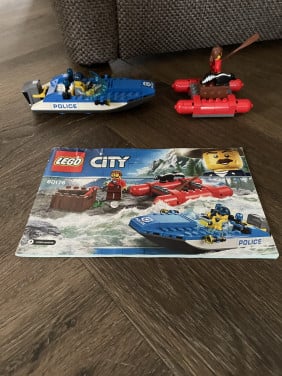 Lego City: Wilde rivierontsnapping 60176