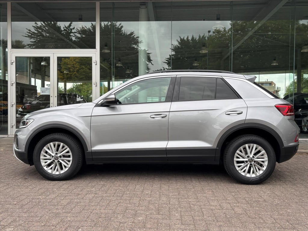 Volkswagen T-roc 1.0 tsi 110pk life| carplay| autom inparkeren|led| rijklaa