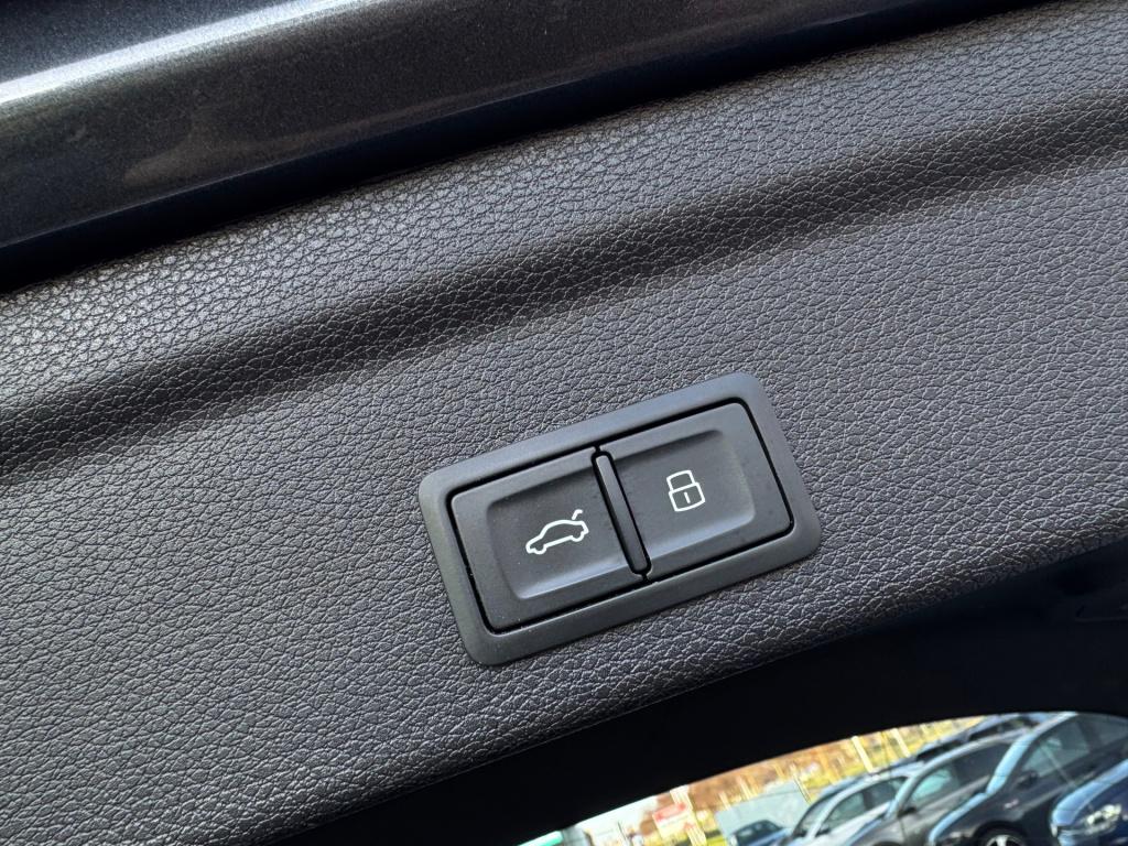 Audi Q3 sportback 35 tfsi s-line * matrix led * camera * black pack * keyle