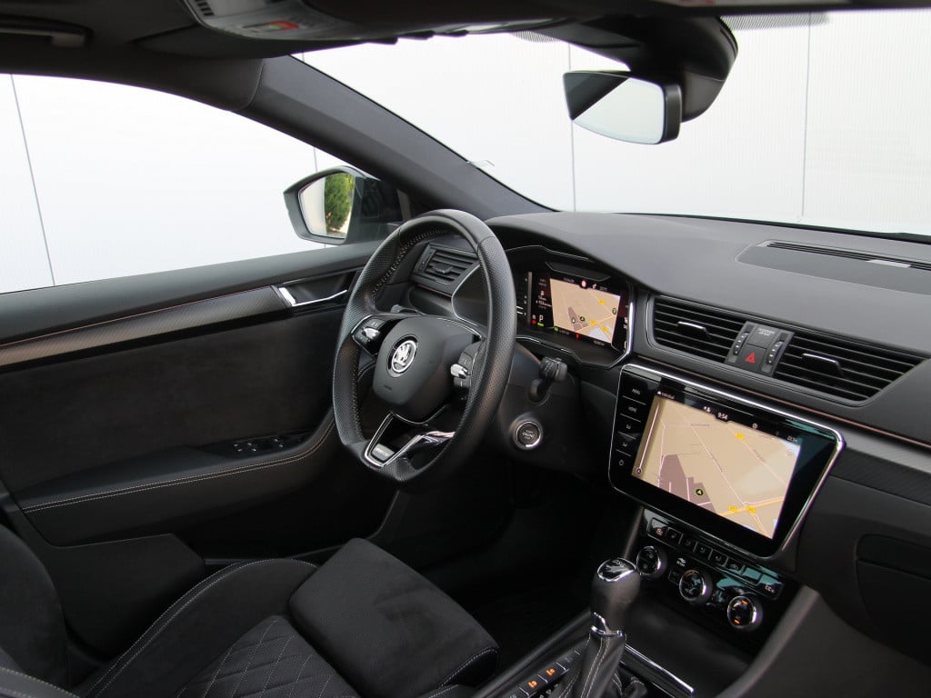 Skoda Superb combi 1.4 tsi iv 218pk sportline | pano dak | trekhaak