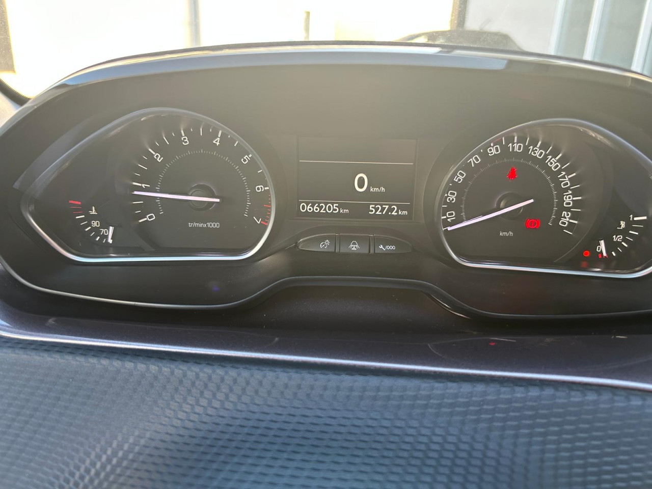 Peugeot 2008 1.2 met 66dkm eerste eigenaar