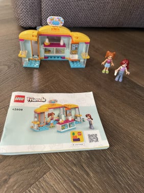 Lego Friends: Winkeltje met accessoires 42608