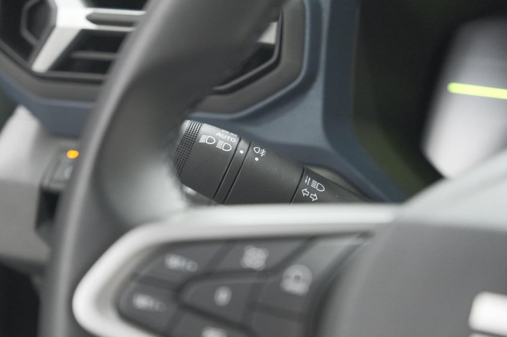 Dacia Duster mild hybrid 130 expression | camera | stoelverwarming | apple 