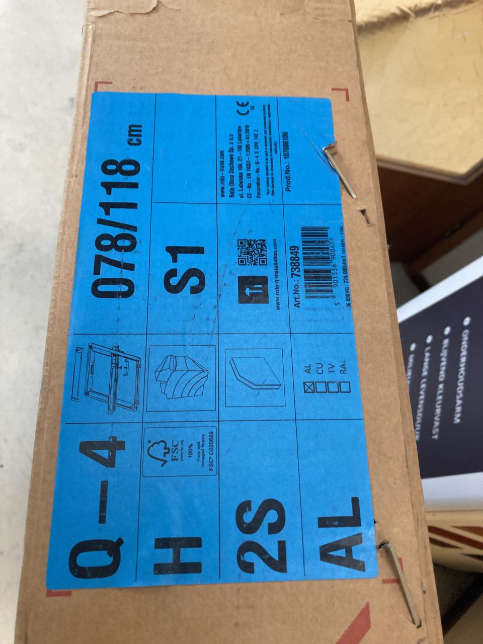 ROTO dakvensters uitverkoop! Speciale prijs.  HOUTHANDEL REIMERSWAAL