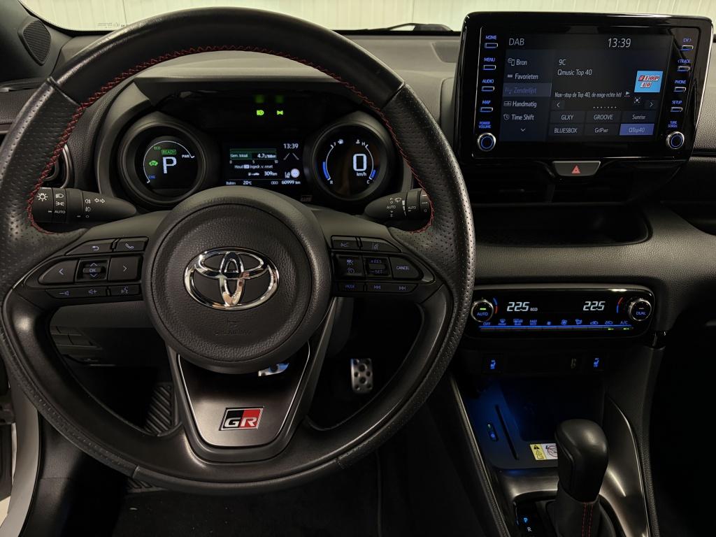 Toyota Yaris 1.5 hyb. gr sport