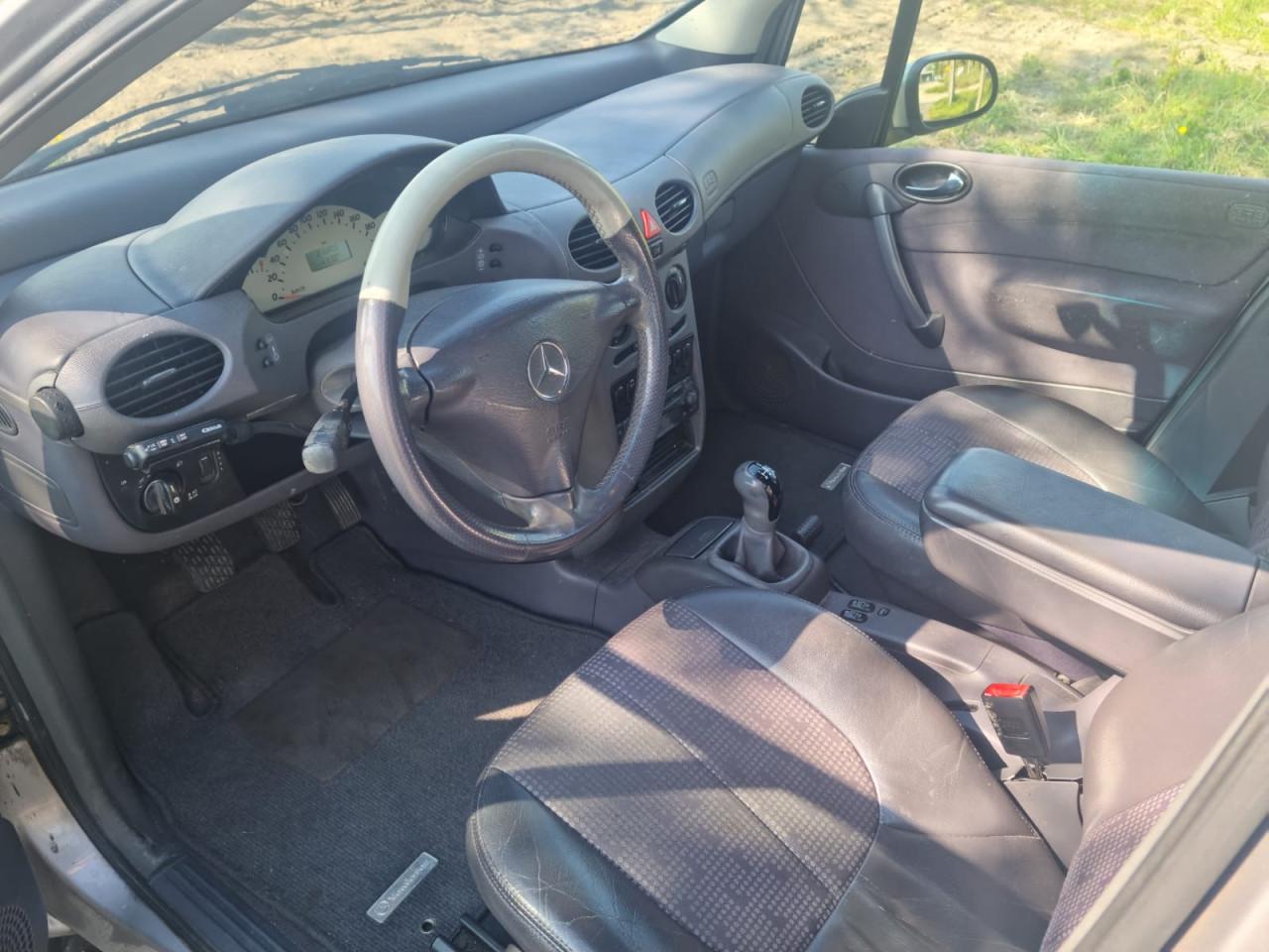 Mercedes a190 avantgarde bouwjaar 2001 zeer mooi 216.000km apk 10-2026