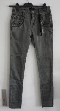 Nieuwe groen grijze broek met bewerkte zaken  maat 34