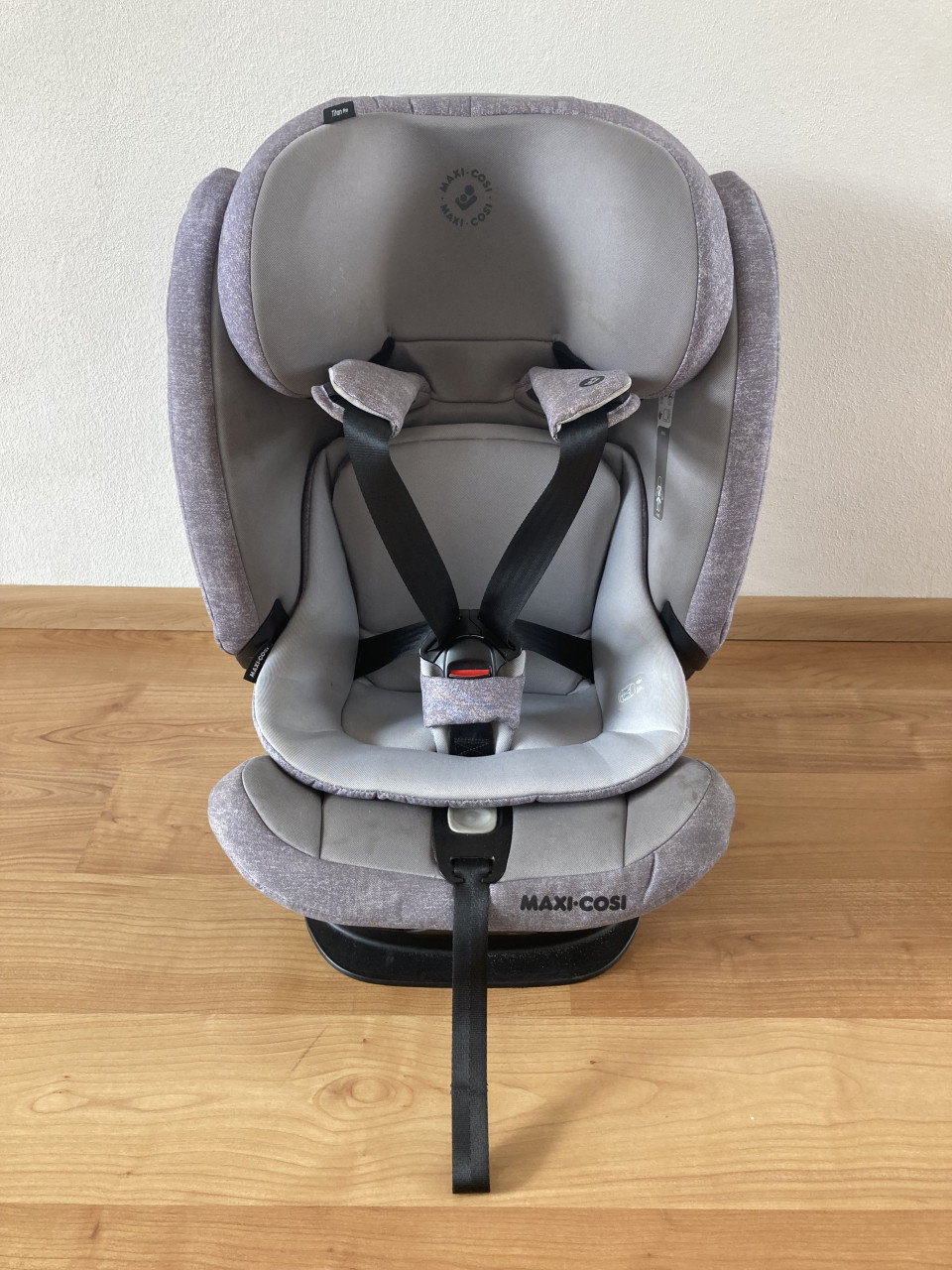 Maxi Cosi Titan Pro kinderstoel grijs