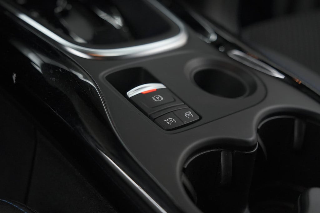 Renault Kadjar tce 140 business | camera | apple carplay | navigatie | park