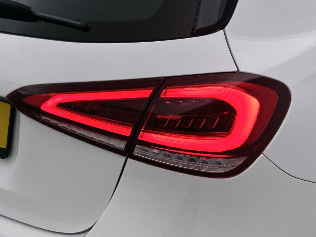 Mercedes-Benz A-Klasse 180 business solution ledkoplampen |  achteruitrijca
