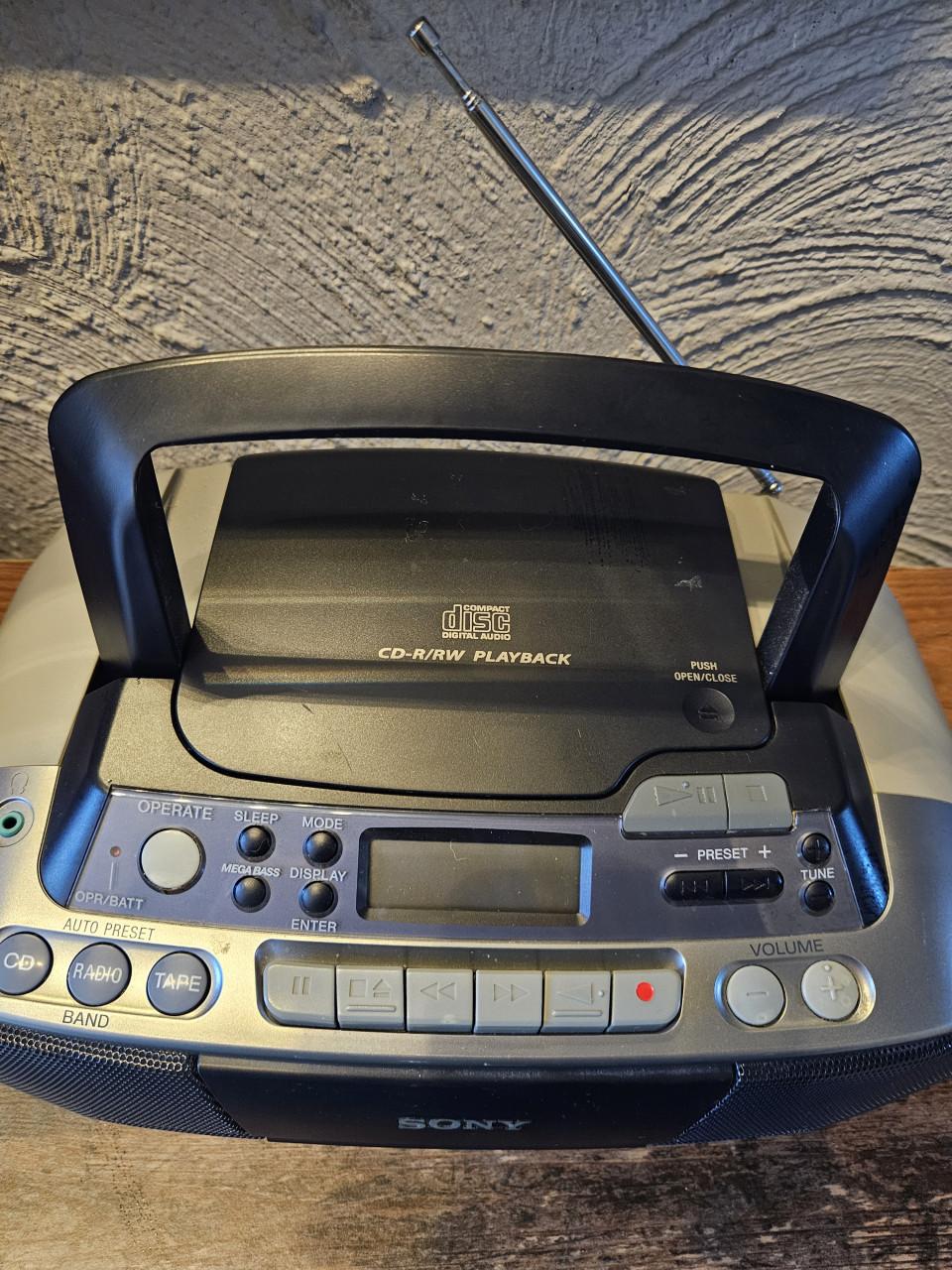 Werkende nette sony CFD-S01 CD Radio Cassette-speler Boombox