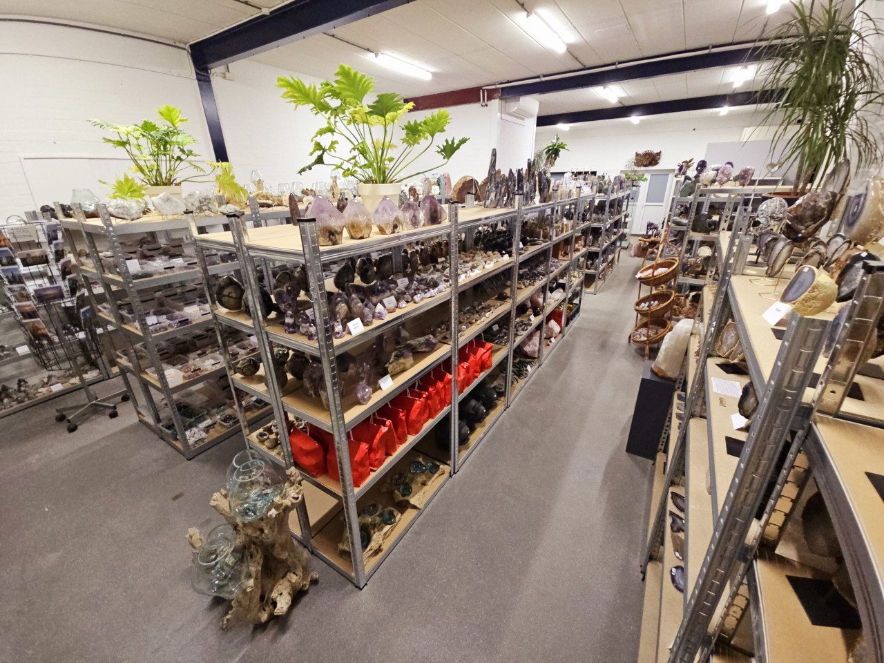 Showroom met edelstenen in Middelburg